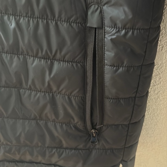 Volcom - men’s black, water resistant, wind resistant jacket -size SMALL - Picture 5 of 9